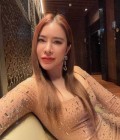 Chalida 32 ans Bangkok Thaïlande