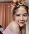 Ora 33 ans Chonburi City Thaïlande