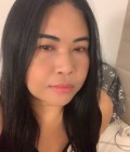 Nini 46 ans Sakon Nakhon  Thaïlande