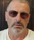 JohnnyG 58 ans Coquitlam  Canada