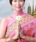 Jintana 62 Jahre Phanomphrai District Thailand