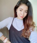 Cherry 33 Jahre Chiang Rai Thailand