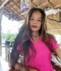 Ploy 54 ans Lori Province Thaïlande