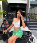 Kira 20 ans Phuket Patong Thaïlande