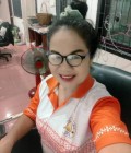 Noifat 58 Jahre Kalasin Thailand