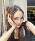 Anong 33 ans Chiang Mai Thaïlande