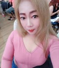 Pranee 45 ans Chiburi Thaïlande