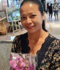 Tanittha 42 Jahre Phon Thailand