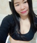 Rin 34 ans Bangkok Thaïlande