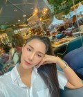 Pim 37 ans Bangkok Thaïlande