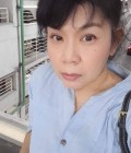 Pim 57 ans Bangkok Thaïlande