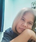 Daranee 42 ans Khon Kaen Thaïlande