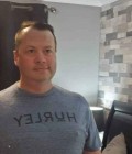 Marc 48 ans Francais  Canada