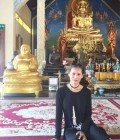 Zuzi 49 ans Chonburi Thaïlande