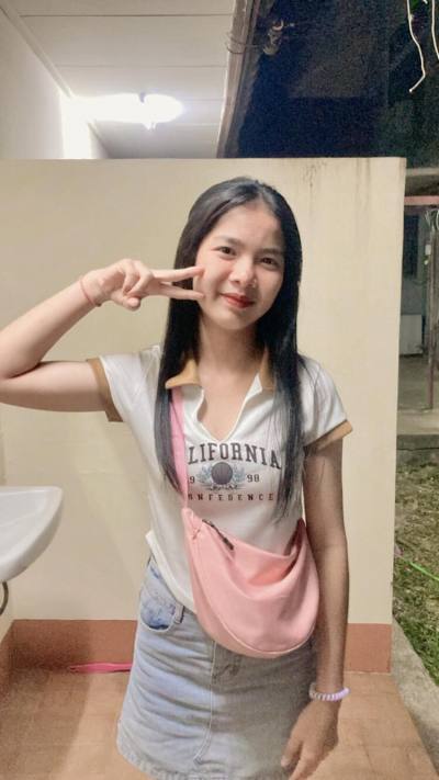 Thanyalak 18 ans Thai Thaïlande