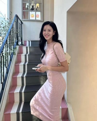 Rossie 35 ans Bangkok Thaïlande