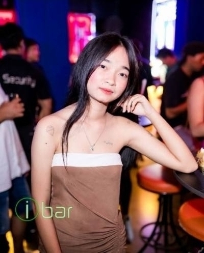 Dararat 21 ans Pattaya  Thaïlande