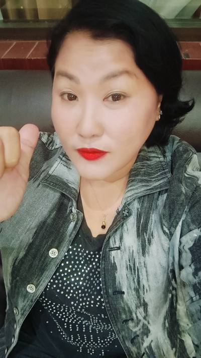 Uriki 48 ans Nakhon Nayok City Thaïlande