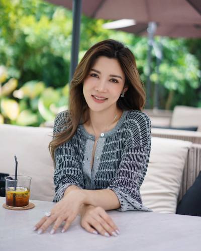 Lita 35 years Bang Khun Thian Thailand