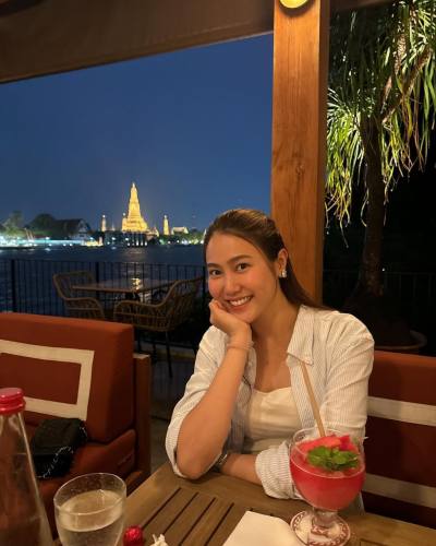 Chariya 35 years Mia Thailand