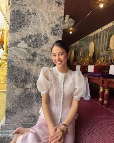 Anna 35 years Bangkok Thailand