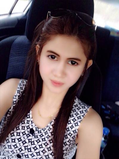 Aom 35 ans Phuket Thaïlande