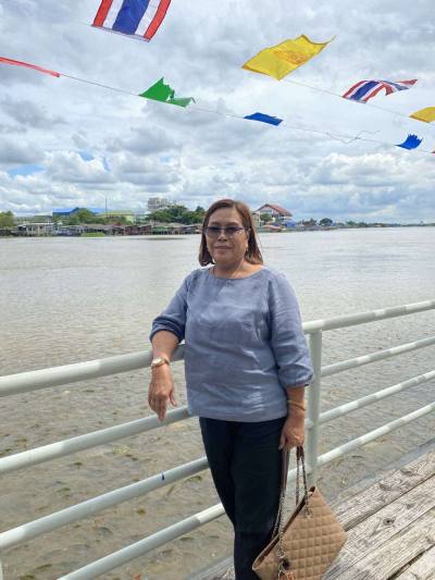 Suzi 61 ans Center Thaïlande