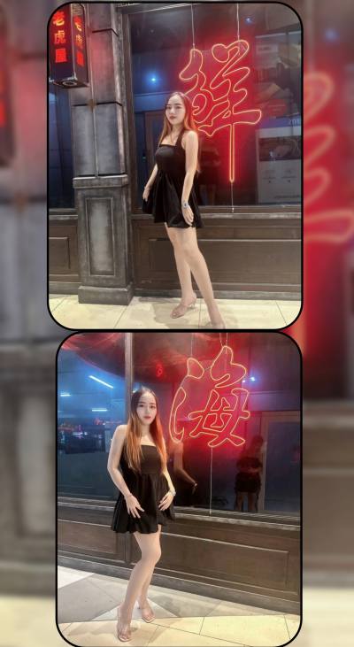 Wari 27 ans Bangkok Thaïlande