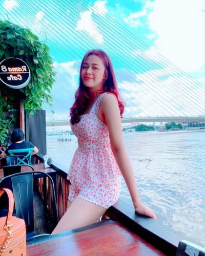 Amara 32 years Chiang Mai Thailand