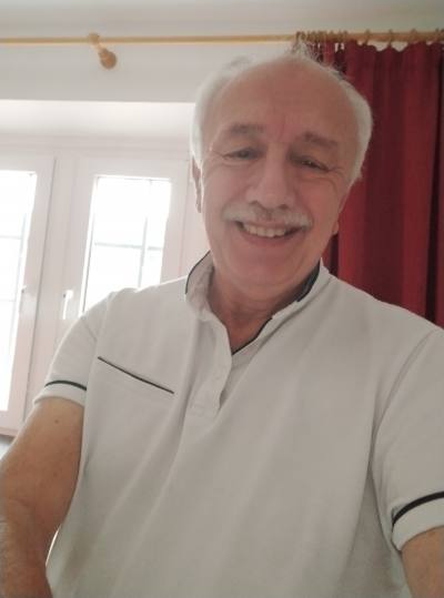 Jean-marc 75 ปี Saint Aignan  France