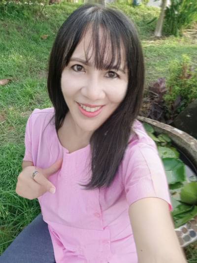 Jane 56 years Mukdahan Thailand