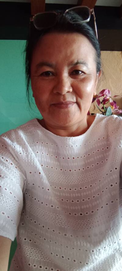 Mona 58 ans Thailand Thaïlande