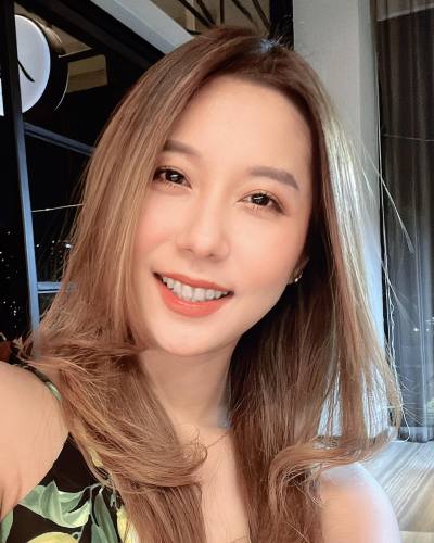 Mia 35 ans Bangkok Thaïlande