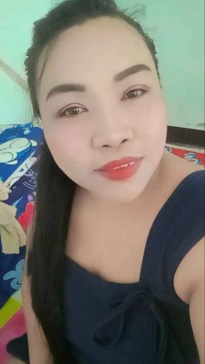 Waraporn 32 ans Nakhon Ratchasima Thaïlande