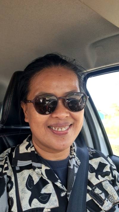 Somkid 54 ans Rayong  Thaïlande