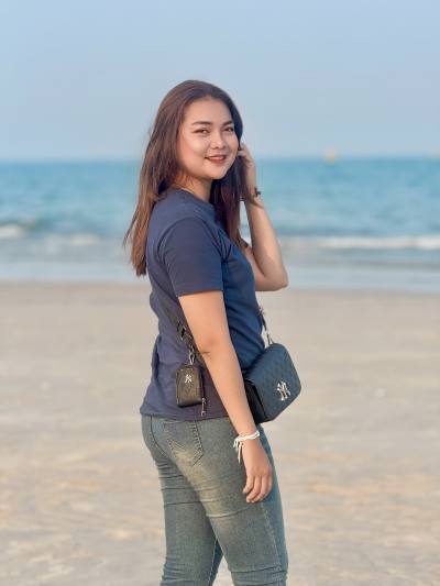 Namfon 25 ans Huahin Thaïlande