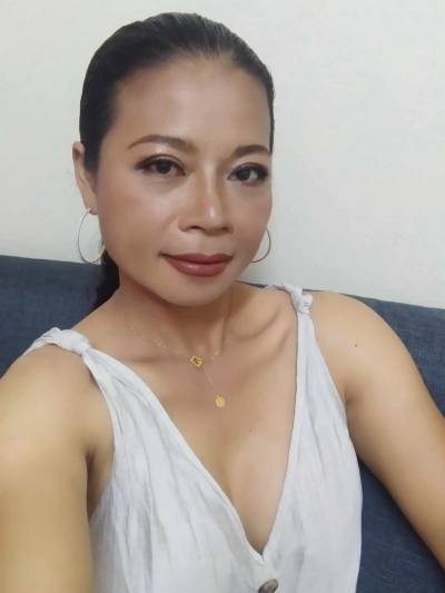 Tanittha 42 Jahre Phon Thailand