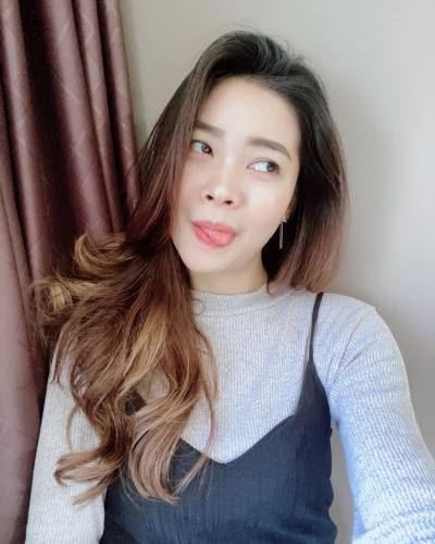 Cherry 33 Jahre Chiang Rai Thailand