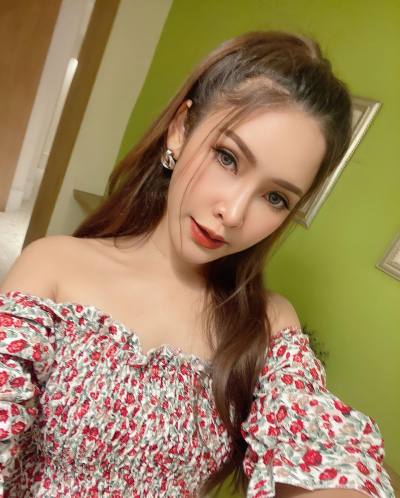 Pimchanok 35 ans Bangkok Thaïlande