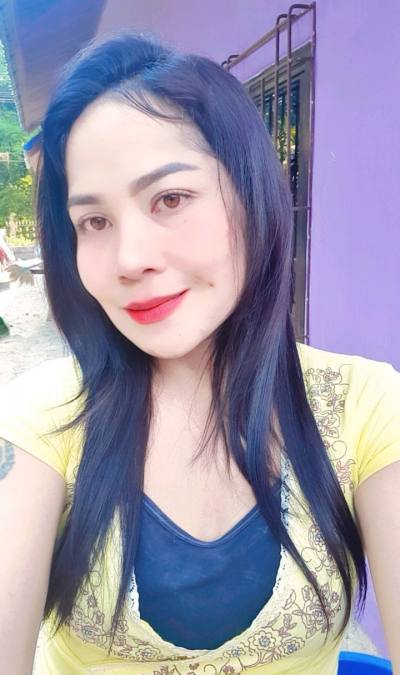 Nicha 37 ans Kalasin  Thaïlande