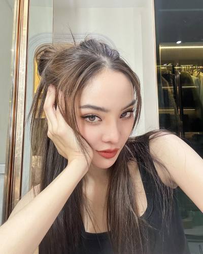 Anong 33 ans Chiang Mai Thaïlande