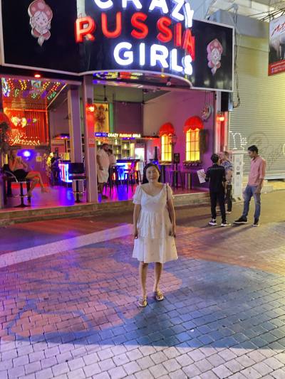 Chalida 39 ans Bangkok Thaïlande