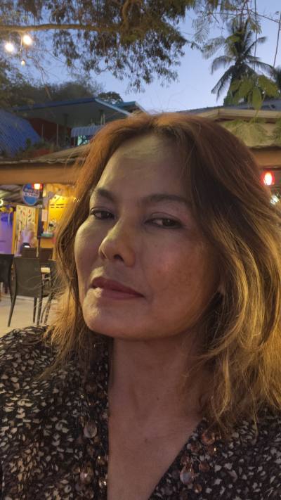 Phacharee 49 ans Phuket  Thaïlande