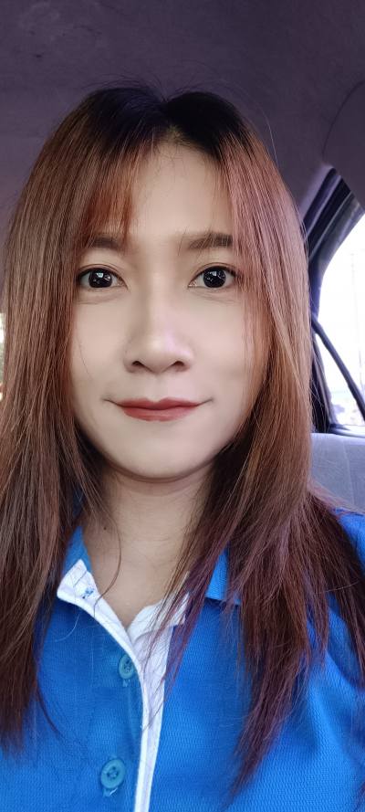 Chonticha 37 Jahre Panatnikom Thailand