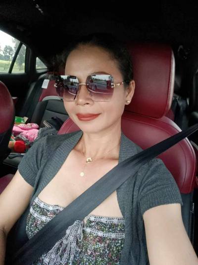 Tanittha 42 Jahre Phon Thailand