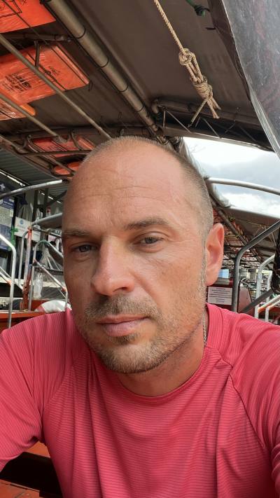 Roman 39 Jahre Bangkok Thailand