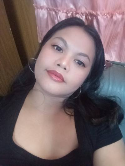 Kallaya 37 ans Finland Thaïlande