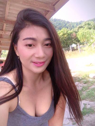 Farah 34 ans Kalasin  Thaïlande