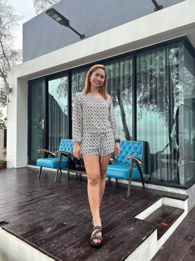 Jaja 44 ans Muang  Thaïlande