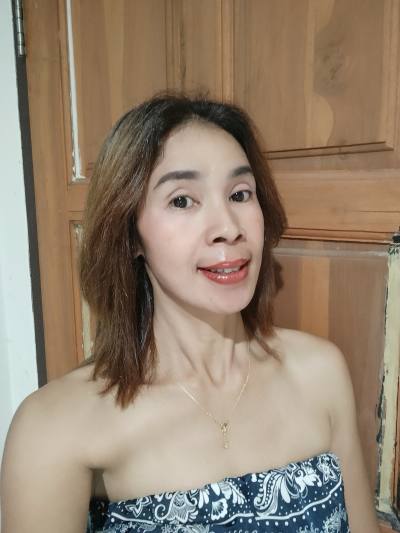 Anna 45 years Ubon Thailand